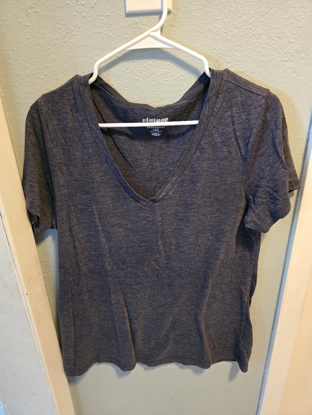 Vintage Women's V-Neck Tee in Heather Navy
